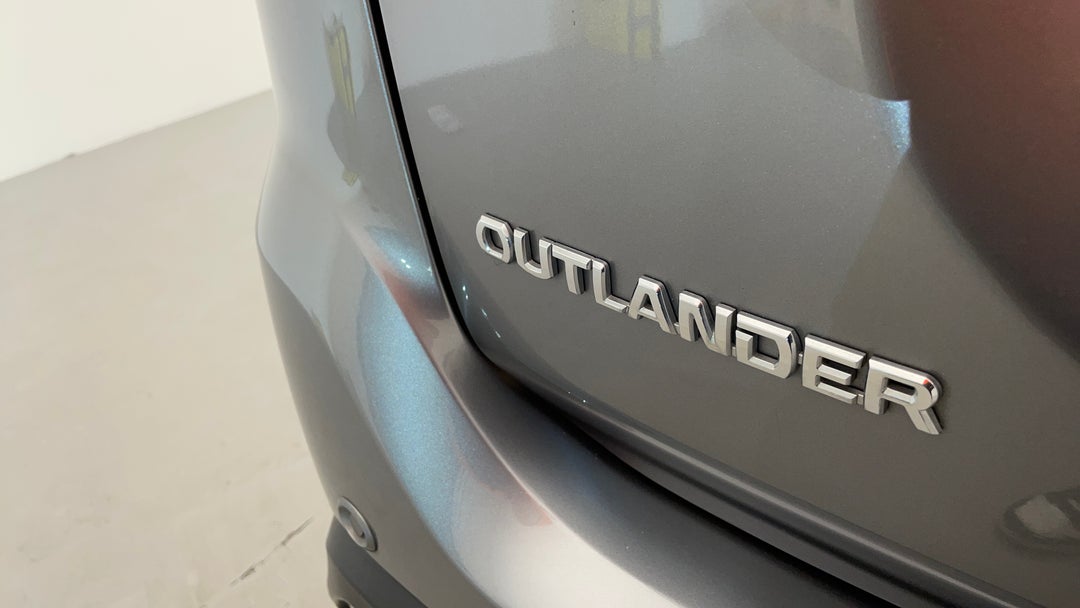 Badge (Boot Left Side)