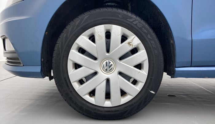 2016 Volkswagen Ameo COMFORTLINE 1.2, Petrol, Manual, 54,127 km, Left Front Wheel