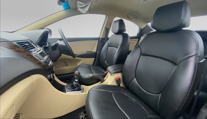 2016 Hyundai Verna FLUIDIC 1.6 VTVT S, Petrol, Manual, 6,319 km, Right Side Front Door Cabin View