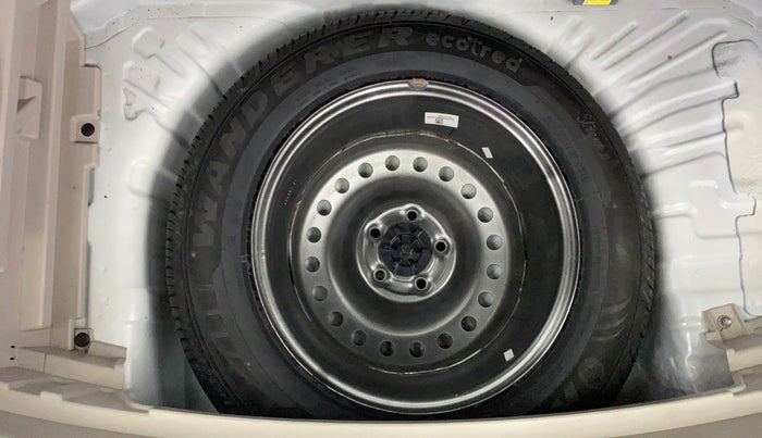 2021 Mahindra XUV300 W8 (O) 1.2 PETROL, Petrol, Manual, 27,231 km, Spare Tyre