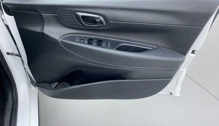 2020 Hyundai NEW I20 SPORTZ 1.0T GDI IMT, Petrol, Manual, 5,266 km, Driver Side Door Panels Control