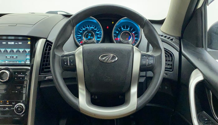 2021 Mahindra XUV500 W11(O), Diesel, Manual, 19,913 km, Steering Wheel Close Up