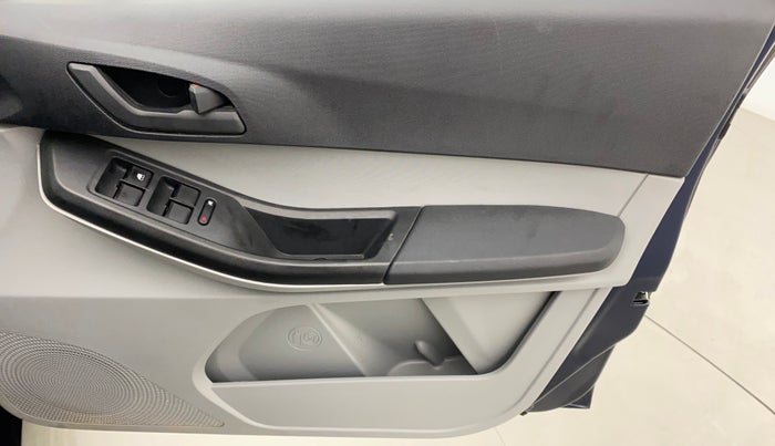 2021 Tata Tiago XT PETROL, Petrol, Manual, 23,040 km, Driver Side Door Panels Control