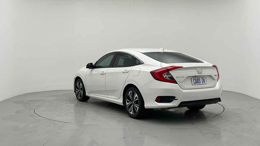 Left Back Diagonal (45- Degree) View