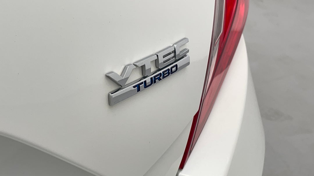 Badge (Boot Right Side)