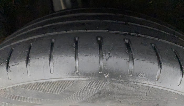 2019 Maruti Baleno ALPHA PETROL 1.2, Petrol, Manual, 98,719 km, Right Rear Tyre Tread