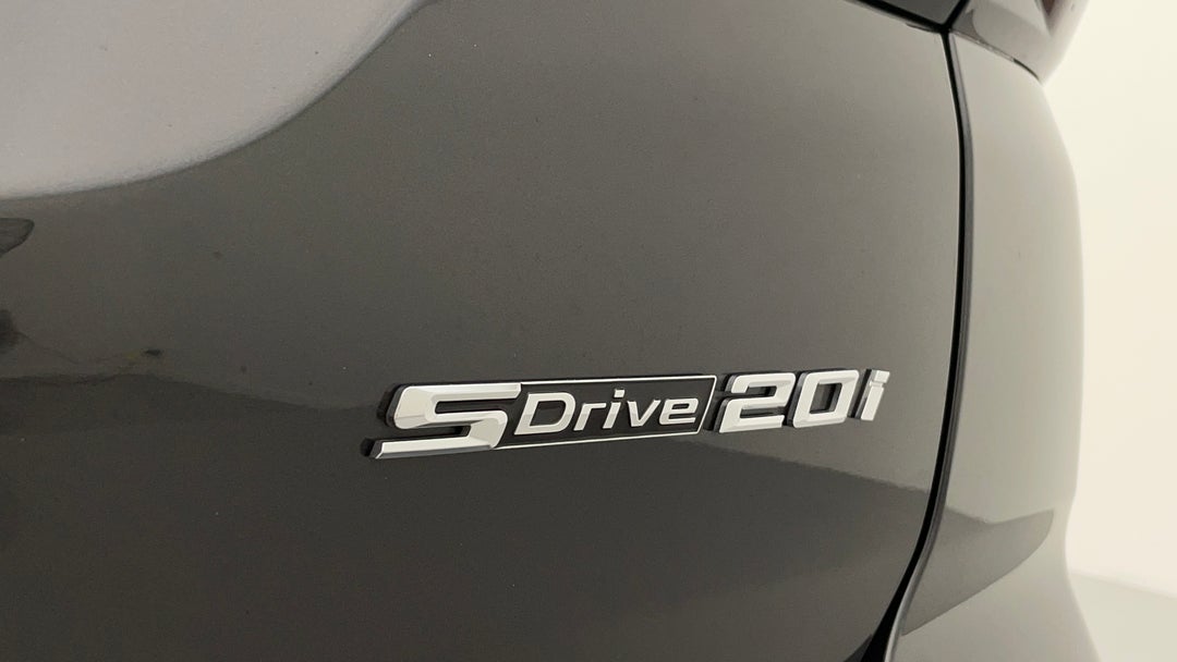 Badge (Boot Right Side)