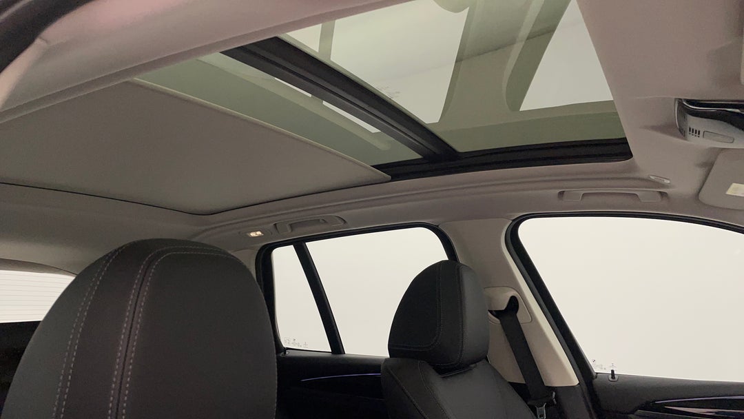 Interior Sunroof/Moonroof