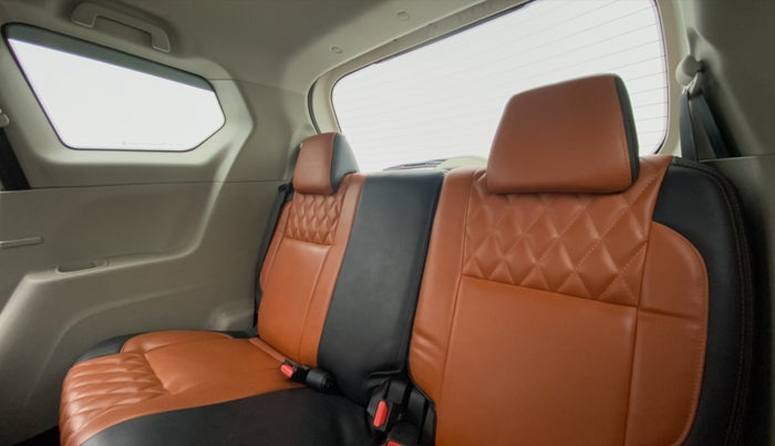 2018 Mahindra MARAZZO M6 8 STR, Diesel, Manual, 37,464 km, Third Seat Row ( optional )