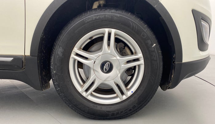 2018 Mahindra MARAZZO M6 8 STR, Diesel, Manual, 37,464 km, Right Front Wheel
