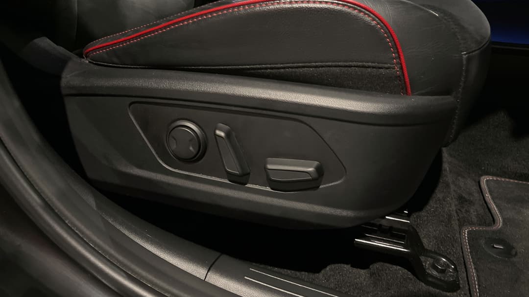 2022 Hyundai Tucson Highlander N Line (AWD), Automatic, 39689 km, Drivers Side Adjustment Panel