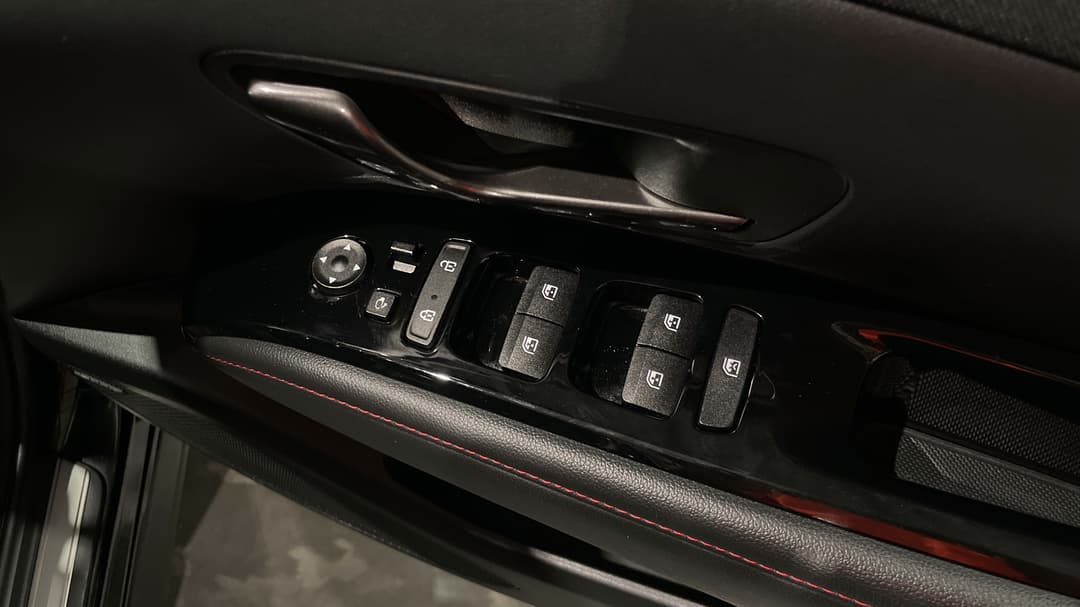 2022 Hyundai Tucson Highlander N Line (AWD), Automatic, 39689 km, Drivers Side Door Panel Controls