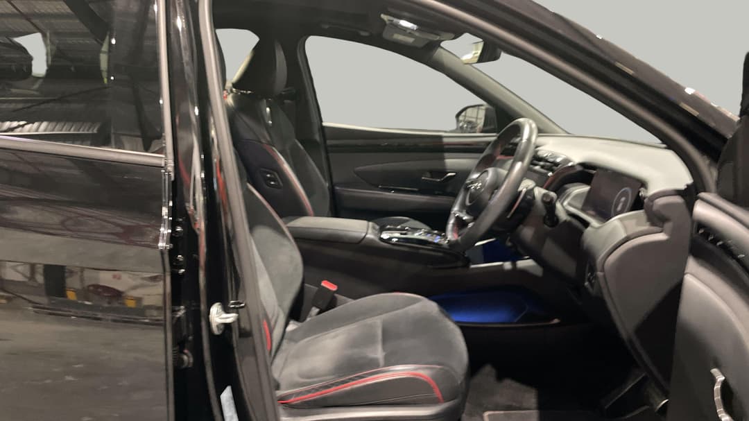 2022 Hyundai Tucson Highlander N Line (AWD), Automatic, 39689 km, Right Side Front Door Cabin View