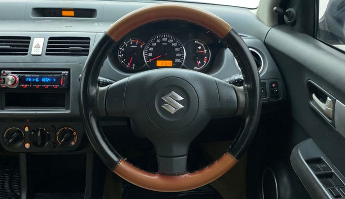 2010 Maruti Swift VXI, Petrol, Manual, 97,645 km, Steering Wheel Close Up