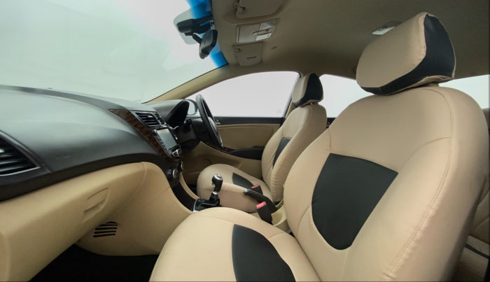 2016 Hyundai Verna FLUIDIC 1.6 SX VTVT OPT, Petrol, Manual, 83,328 km, Right Side Front Door Cabin View