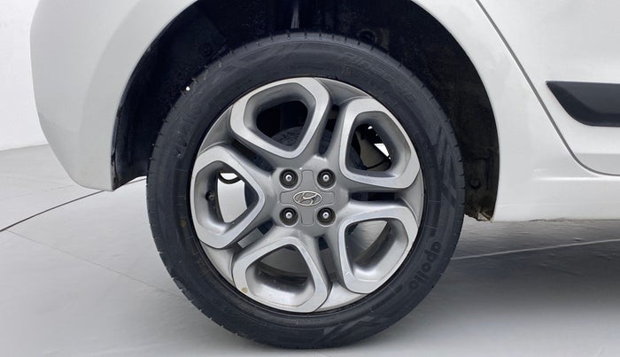 2018 Hyundai Elite i20 ASTA 1.2 DUAL TONE, Petrol, Manual, 52,339 km, Right Rear Wheel