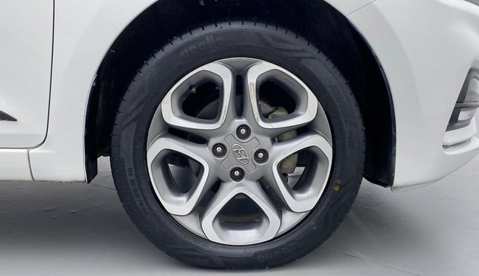 2018 Hyundai Elite i20 ASTA 1.2 DUAL TONE, Petrol, Manual, 52,339 km, Right Front Wheel