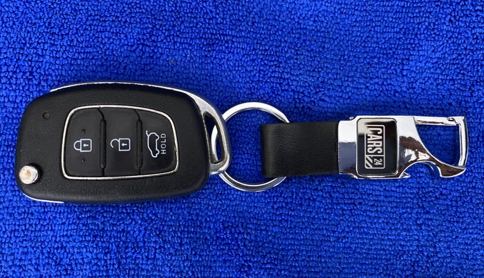 2018 Hyundai Elite i20 ASTA 1.2 DUAL TONE, Petrol, Manual, 52,339 km, Key Close Up