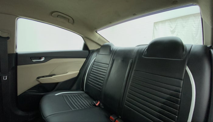 2020 Hyundai Verna 1.6 CRDI SX, Diesel, Manual, 34,942 km, Right Side Rear Door Cabin