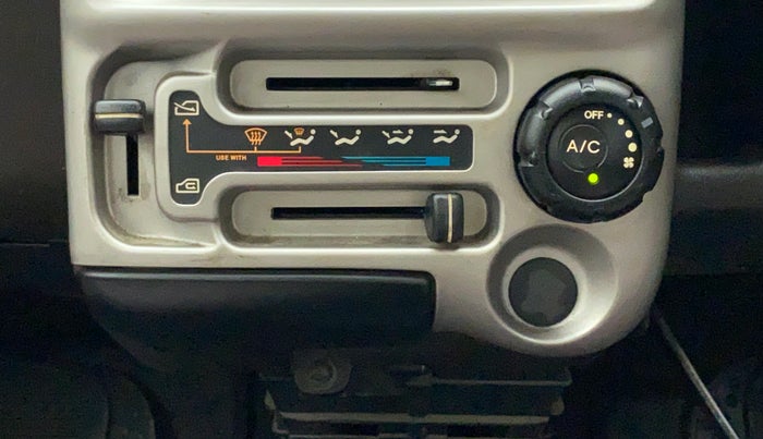 2011 Hyundai Santro Xing GL PLUS, Petrol, Manual, 33,021 km, Dashboard - Air Re-circulation knob is not working