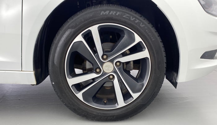2020 Tata ALTROZ XZ 1.2, Petrol, Manual, 29,850 km, Right Front Wheel