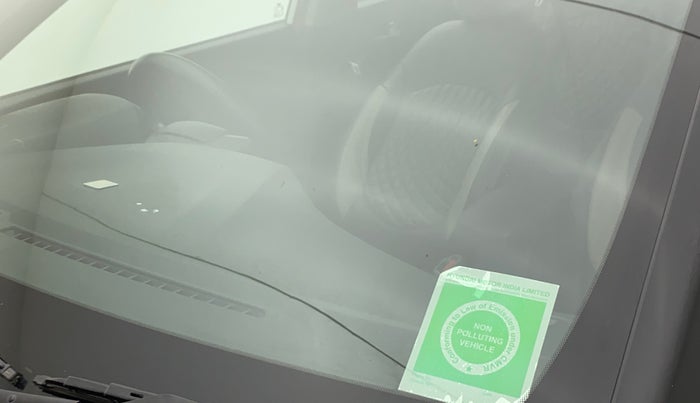 2019 Hyundai Creta SX AT 1.6 PETROL, Petrol, Automatic, 27,048 km, Front windshield - Minor spot on windshield