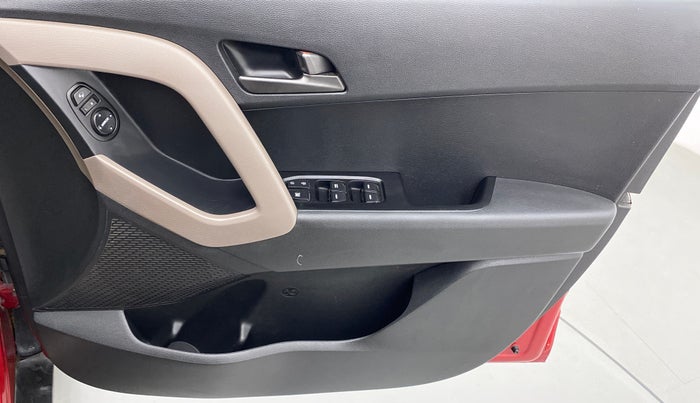 2017 Hyundai Creta SX PLUS AT 1.6 PETROL, Petrol, Automatic, 1,16,844 km, Driver Side Door Panels Control