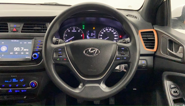 2018 Hyundai Elite i20 ASTA 1.4 CRDI DUAL TONE, Diesel, Manual, 63,772 km, Steering Wheel Close-up