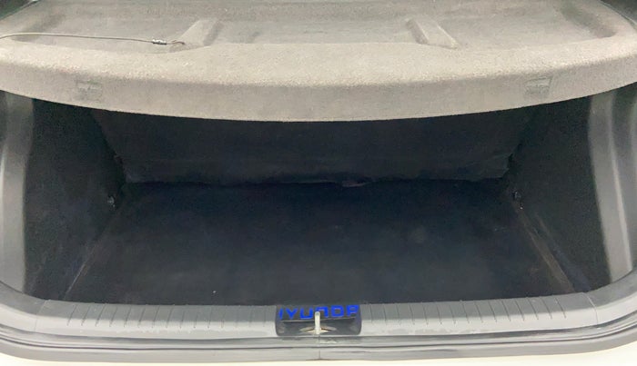 2018 Hyundai Elite i20 ASTA 1.4 CRDI DUAL TONE, Diesel, Manual, 63,772 km, Boot Inside View