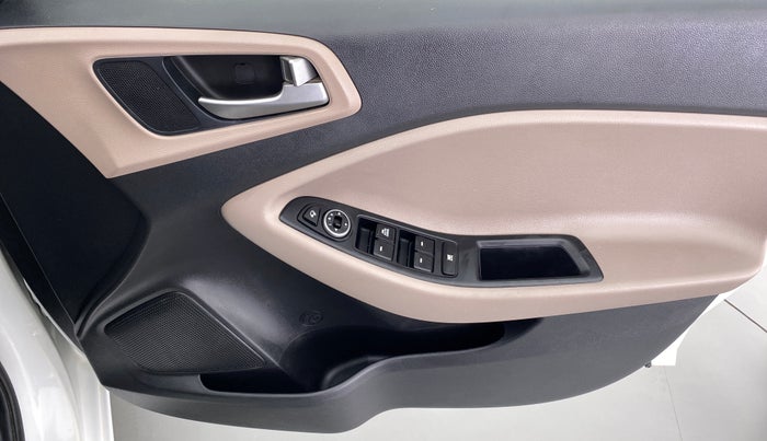 2019 Hyundai Elite i20 1.2 SPORTS PLUS VTVT, Petrol, Manual, 66,159 km, Driver Side Door Panels Control