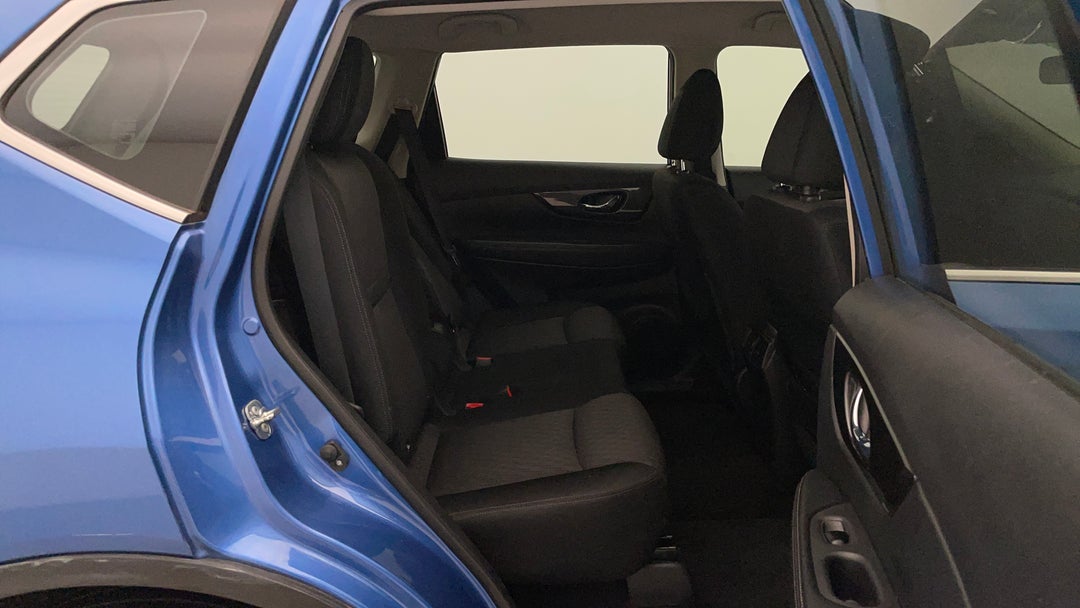 2018 Nissan X-trail St (2WD), Automatic, 81032 km, Right Side Rear Door Cabin View