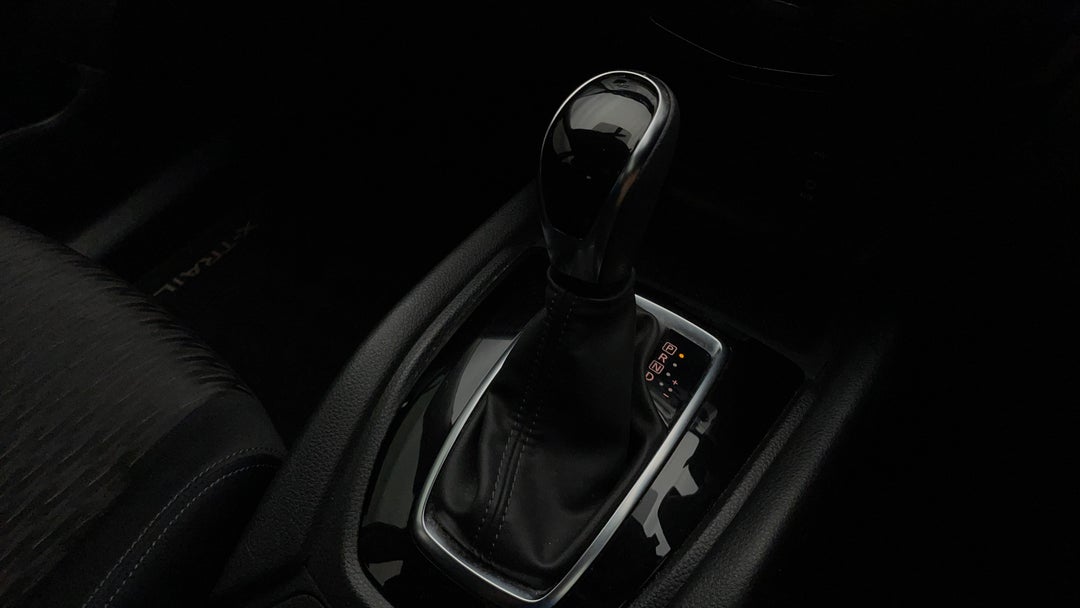 2018 Nissan X-trail St (2WD), Automatic, 81032 km, Gear Lever 