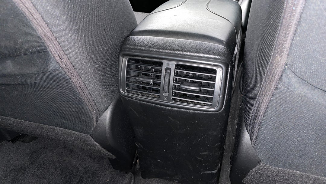 2018 Nissan X-trail St (2WD), Automatic, 81032 km, Rear A/C Vent