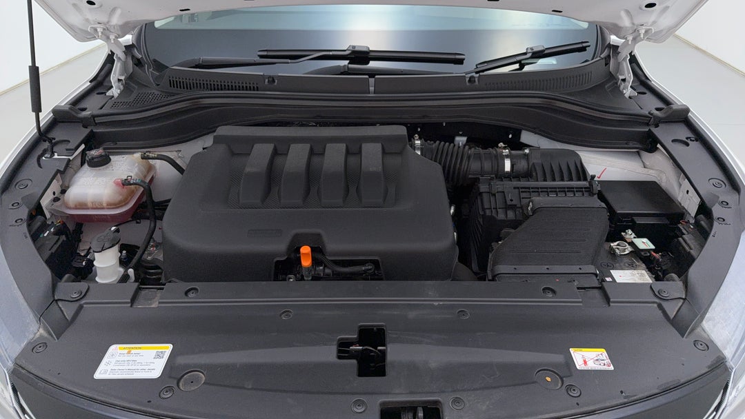 Open Bonnet (Engine)