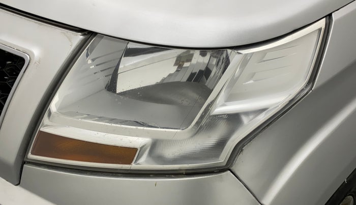 2018 Mahindra TUV 300 PLUS P8, Diesel, Manual, 93,924 km, Left headlight - Minor scratches