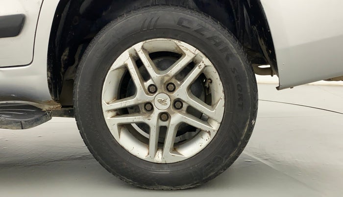 2018 Mahindra TUV 300 PLUS P8, Diesel, Manual, 93,924 km, Left Rear Wheel