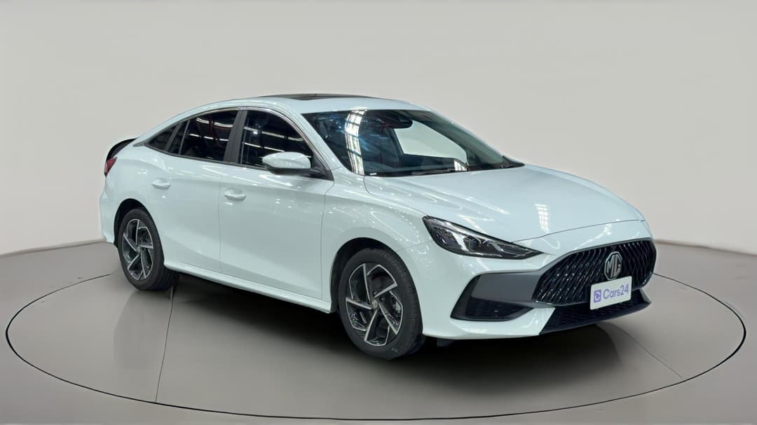 2023 MG Mg5 Essence, Automatic, 39050 km, Right Front Diagonal (45- Degree) View