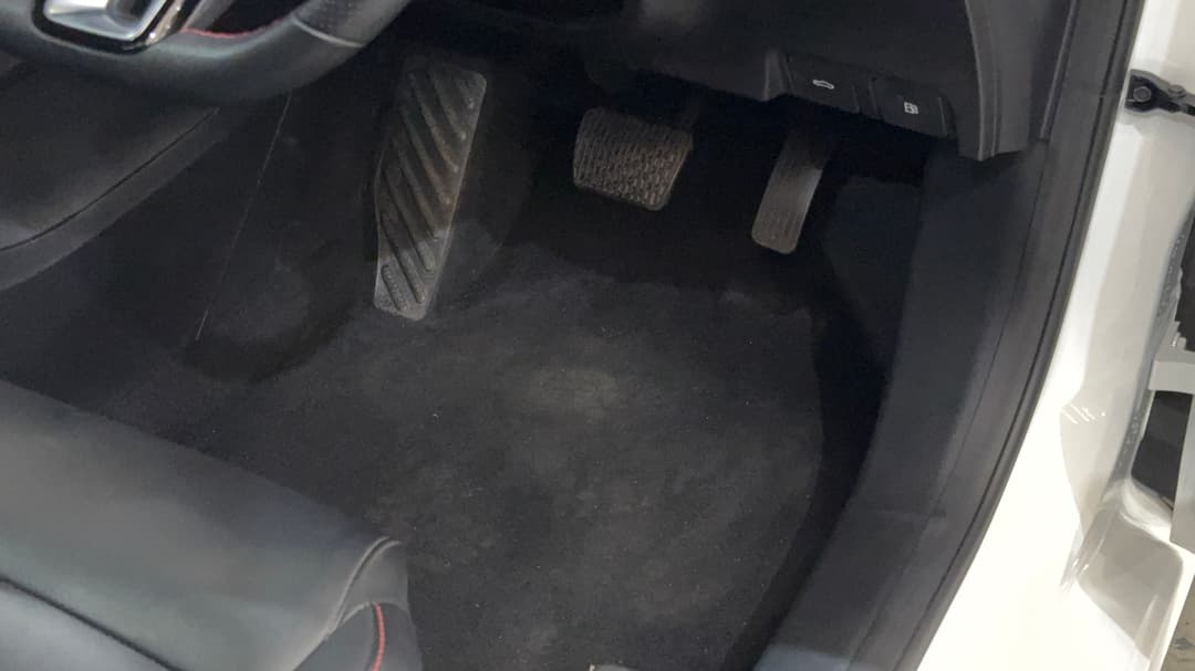 2023 MG Mg5 Essence, Automatic, 39050 km, Pedals and Footmat