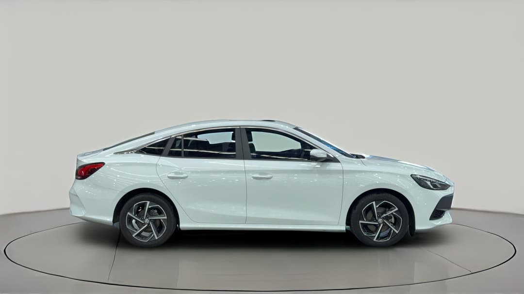 2023 MG Mg5 Essence, Automatic, 39050 km, Right Side View