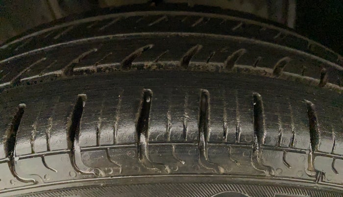 2017 Datsun Go Plus T, Petrol, Manual, 39,381 km, Left Front Tyre Tread