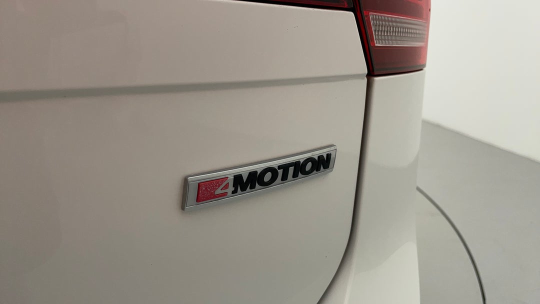 Badge (Boot Right Side)