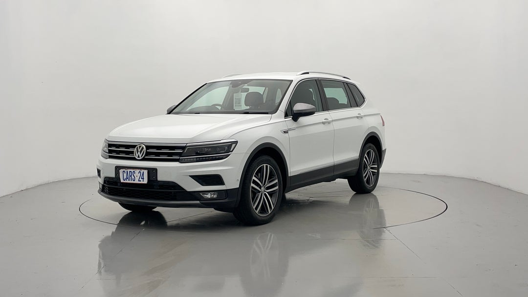 Left Front Diagonal (45- Degree) View