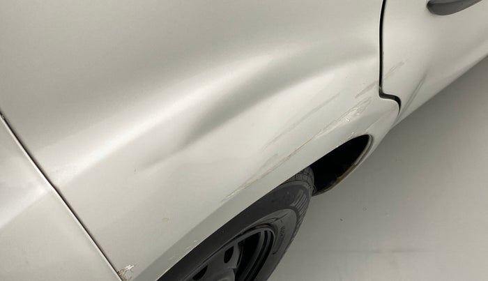 2013 Maruti Ritz VXI, Petrol, Manual, 44,917 km, Right quarter panel - Slightly dented