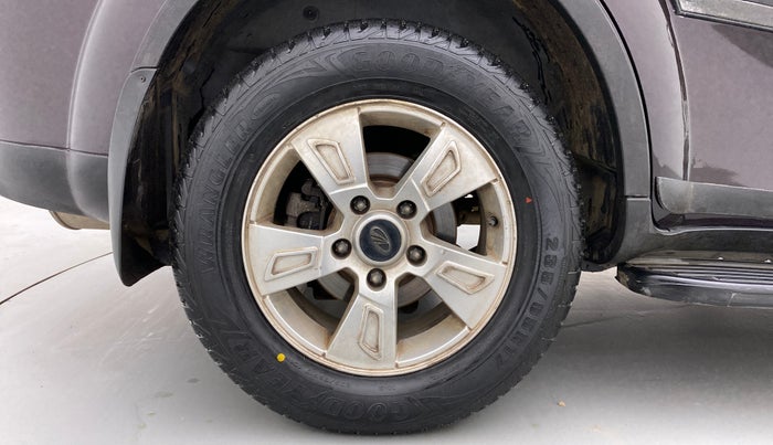 2015 Mahindra XUV500 W8 FWD, Diesel, Manual, 63,092 km, Right Rear Wheel