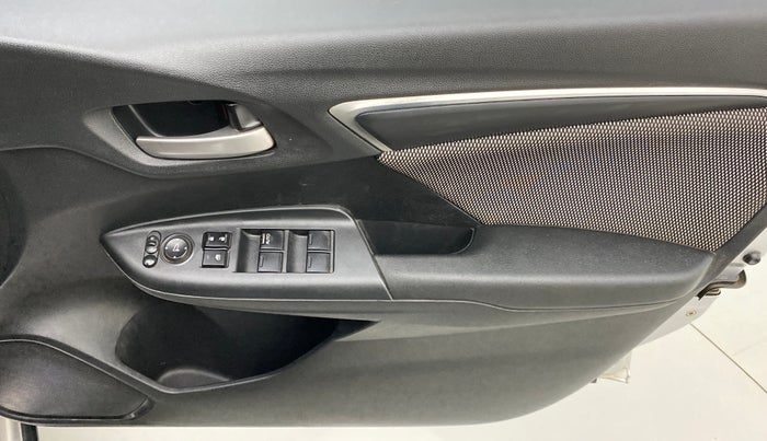 2018 Honda WR-V 1.2 i-VTEC VX MT, Petrol, Manual, 93,940 km, Driver Side Door Panels Control