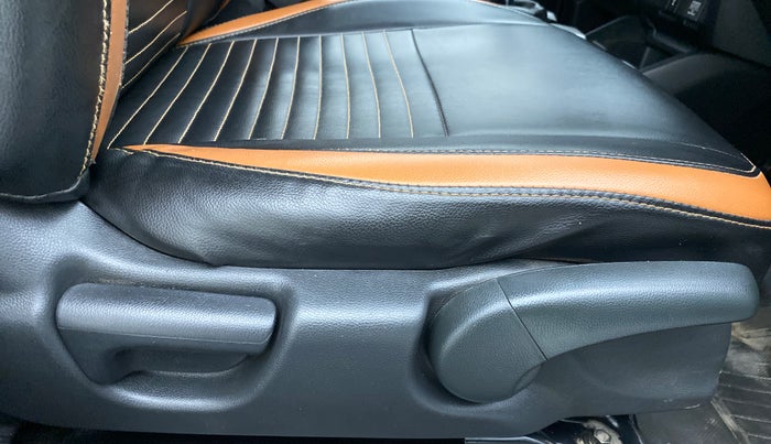 2018 Honda WR-V 1.2 i-VTEC VX MT, Petrol, Manual, 93,940 km, Driver Side Adjustment Panel