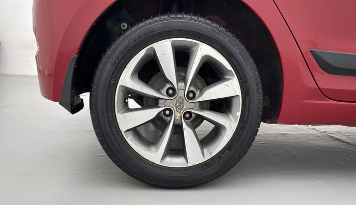 2016 Hyundai Elite i20 1.4 CRDI ASTA (O), Diesel, Manual, 1,05,707 km, Right Rear Wheel
