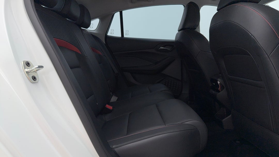 2023 MG Mg5 Vibe, Automatic, 13027 km, Right Side Rear Door Cabin View