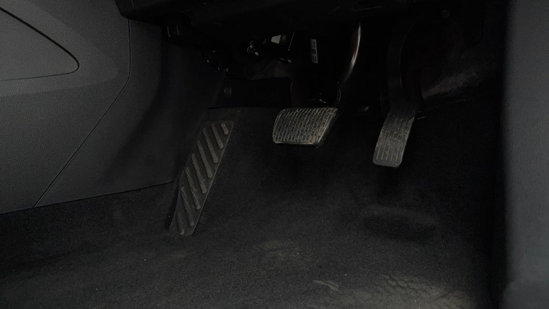 2023 MG Mg5 Vibe, Automatic, 13027 km, Pedals and Footmat