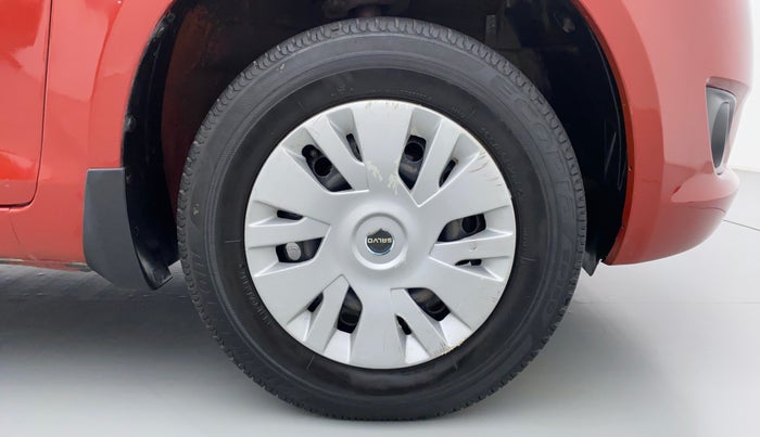 2014 Maruti Swift VXI D, Petrol, Manual, 57,047 km, Right Front Wheel